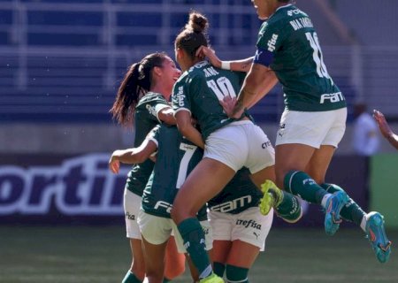 Palmeiras atropela São José e retoma a ponta do Brasileiro Feminino