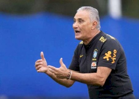 Revelação foi feita em entrevista ao jornal inglês The Guardian. Ele diz que recebeu contatos de Real Madrid, Paris Saint-Germain e Sporting-POR