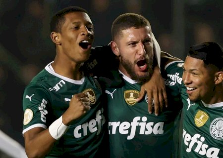 Palmeiras encerra tabu, tira invencibilidade do Coritiba em casa e volta a ser 1º