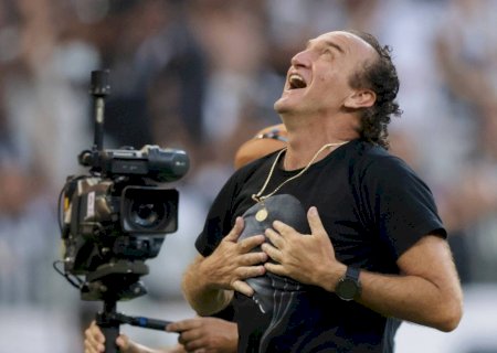 Atlético Mineiro diz ter pressa por novo técnico e tenta convencer Cuca a voltar