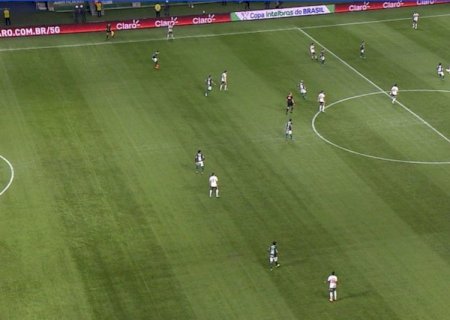 Seneme diz não ser possível traçar linha pedida pelo Palmeiras em lance polêmico contra o São Paulo