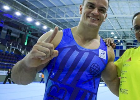 Rebeca Andrade e Caio Souza brilham no Brasileiro de Ginástica