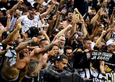Corinthians tem ano recorde em média de público e discute ampliar Arena