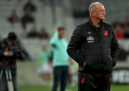 Em três meses de Athletico, Felipão utiliza 30 jogadores de linha e tem dois sistemas como base