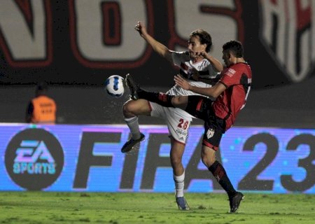 Ceni não poupa Igor Gomes após expulsão em derrota do São Paulo: 'Foi um erro dele'