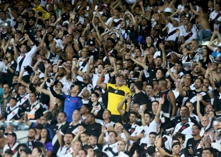 Torcida do Vasco esgota ingressos para duelo contra o Novorizontino pela 34ª rodada da Série B