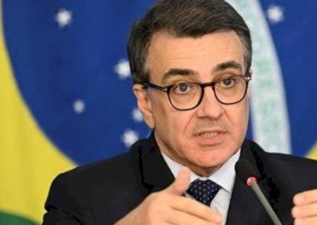 Ministro defende medida ambiental em encontro com empresários