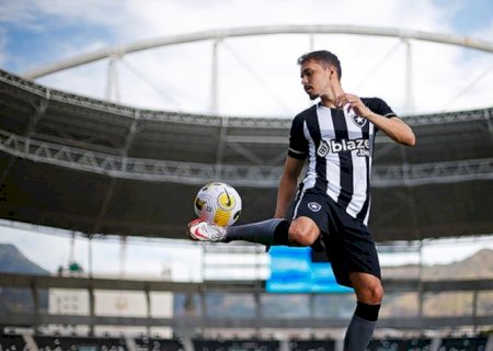 Números de Eduardo no Botafogo viram trunfo para Luís Castro no clássico contra Fluminense