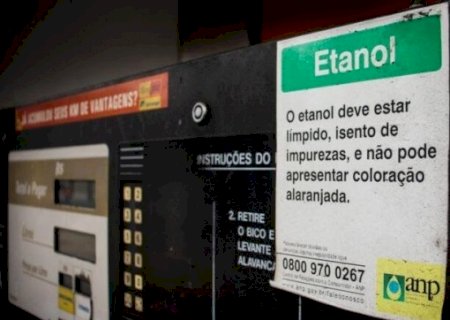 Em conjuntura insólita, etanol guia alta de preço da gasolina