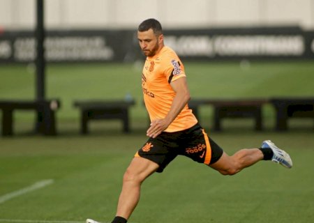 Júnior Moraes não emplaca e completa longo período sem atuar pelo Corinthians