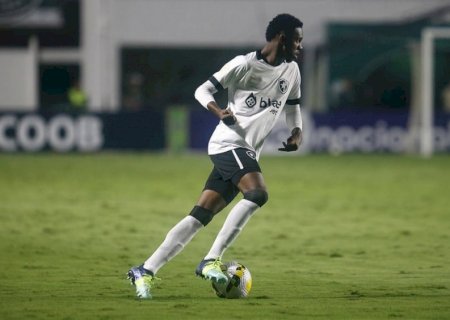 Botafogo confia na evolução de jovem atacante para engrenar na reta final do Brasileiro
