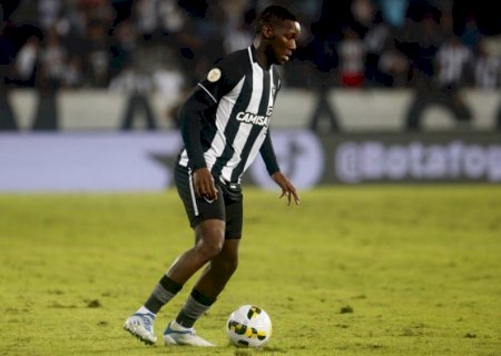 Patrick de Paula recebe nova chance de assumir protagonismo no Botafogo