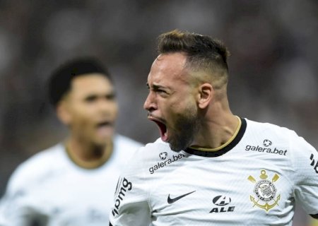 Corinthians abre conversas para manter Maycon em 2023, mas vê dificuldades