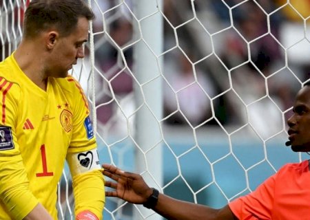 Neuer começa a ser contestado na Alemanha após falhas; imprensa pede Ter Stegen: 'Pensa só em futebol'