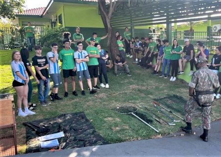 Polícia Militar Ambiental de Batayporã realiza ação educativa para alunos de escola estadual em Nova Andradina