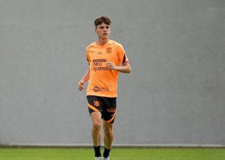 Corinthians conta com 'reforços' da base em mais um dia de pré-temporada