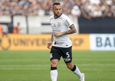 Corinthians chega a acordo com o Shakhtar e avança para renovação de empréstimo do meia Maycon