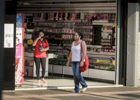 Empregados do comércio têm salário reajustado para R$ 1.567