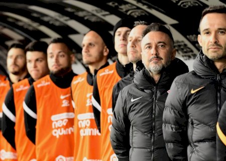 Entenda o que fez Fagner sentir que Vítor Pereira perdeu os jogadores do Corinthians em 2022