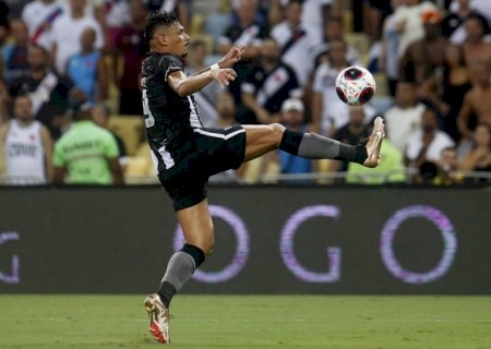 Tiquinho busca feito inédito pelo Botafogo em jogo contra o Flamengo