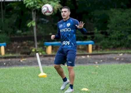 Em meio à atrasos salariais, Mossoró consegue liberação judicial de vínculo com o Londrina