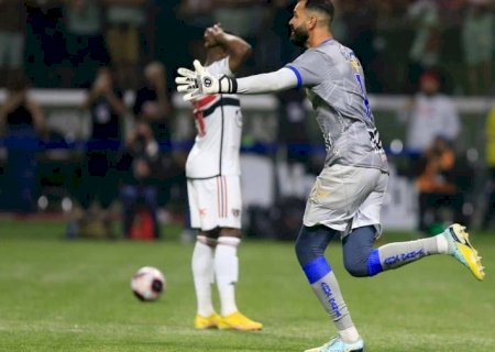 Sem calendário, São Paulo faz tratativas para amistosos: rival Santos pode ser um dos convidados