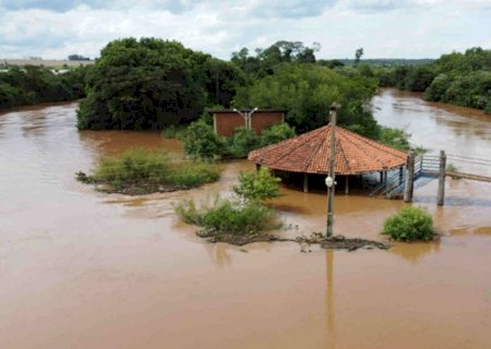 Chuva leva tudo e Ilha do Sol fica totalmente submersa em Mato Grosso do Sul