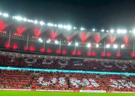 Torcida do Flamengo homenageia Vini Jr e jogador agradece: Obrigado por tudo