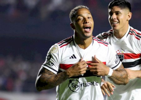 Com gol nos acréscimos, São Paulo vence o Goiás de virada no Morumbi