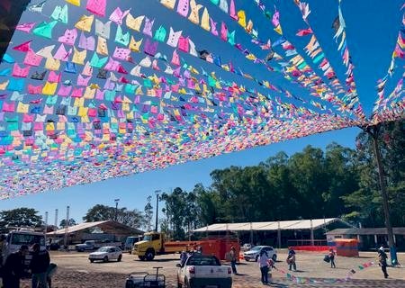 Recinto de Festas tem movimentação intensa com últimos preparativos da Festa do Sereno