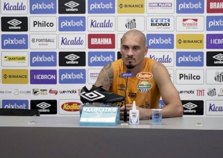 Após um ano, Santos anuncia saída do zagueiro Maicon