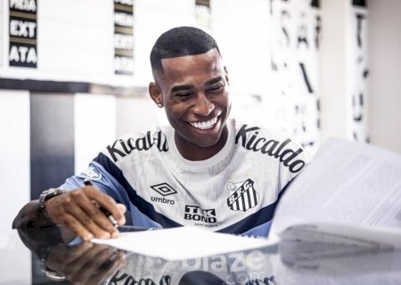 Santos anuncia o retorno do volante Jean Lucas