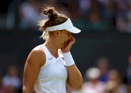 Bia Haddad se machuca, chora e desiste de partida das oitavas de Wimbledon