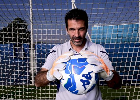 Aos 45 anos, Buffon anuncia aposentadoria do futebol