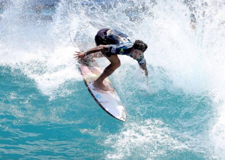Gabriel Medina perde no Taiti, está fora do Finals e corre risco de perder Olimpíadas