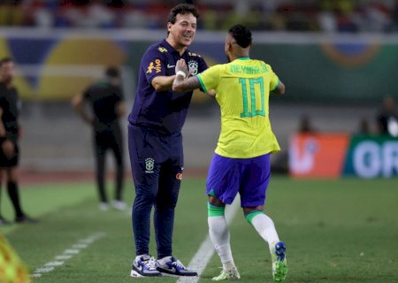 Diniz mostra satisfação com jogo da Seleção e elogia atuação de Neymar: 'Veio para fazer isso aí'