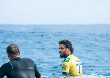 Filipe Toledo questiona escolha do Taiti como sede do surfe nos Jogos Olímpicos de Paris