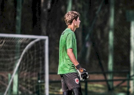 Semifinalista, Ibrachina conta com goleiro espanhol desejado por clubes de São Paulo