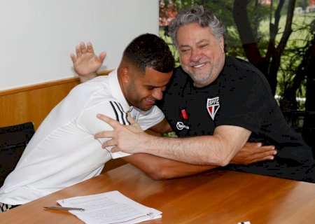 São Paulo se antecipa e anuncia renovação de contrato com Alisson