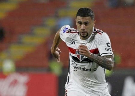 Pênaltis se tornam problema para São Paulo e falta de 'batedor oficial' liga alerta
