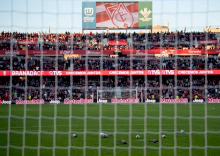 Partida do Espanhol é suspensa após morte de torcedor na arquibancada
