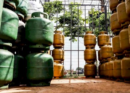Gás de cozinha fica mais caro a partir de 1° de fevereiro e pode chegar a R$ 150 em MS