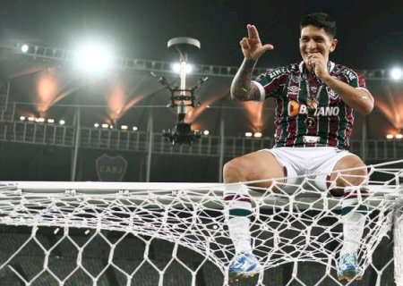 Rei da América, Cano projeta mais títulos e sonha com Libertadores: 'Com gana que comece já'