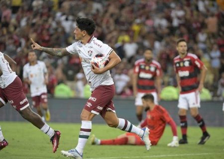 Cano não marca há quatro jogos contra o Flamengo, sua principal vítima desde que chegou ao Fluminense