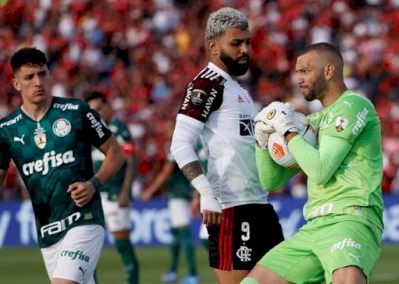Caio Ribeiro, após saída de Luan do Vitória: "Esse menino está jogando a carreira dele no lixo"