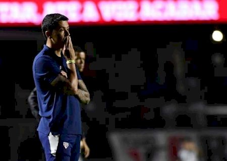 Carpini contra-ataca: técnico do São Paulo muda tom e expõe insatisfação por excesso de baixas