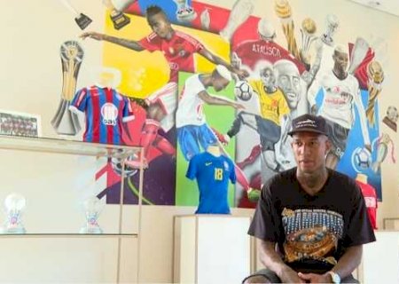 Talisca sonha com Seleção, cita ajuda de Jorge Jesus e revela time preferido em volta ao Brasil