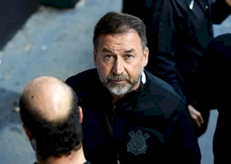 Crise por todos os lados: Corinthians ferve com apenas cinco meses da gestão Augusto