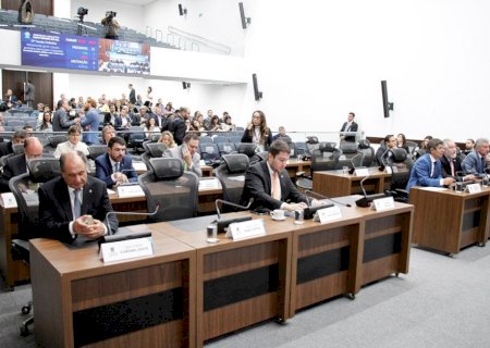 Deputado cobra publicação de lista de gestores com contas rejeitas pelo TCE