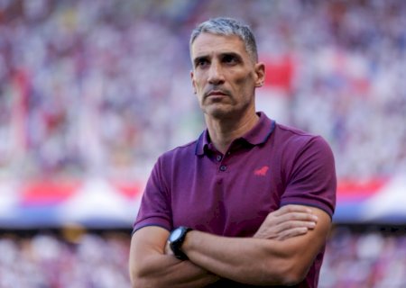 Vice-líder do Brasileirão, Vojvoda evita colocar Fortaleza na briga pelo título: 'falta muito'